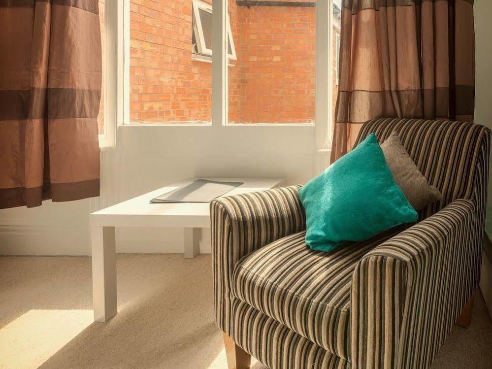 Austin Guest House Уорик Экстерьер фото